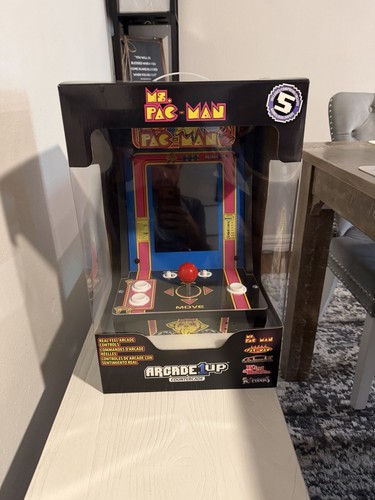 Pac man machine - 1, up